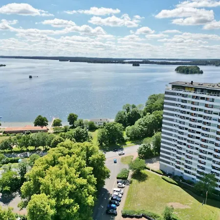 Mooi Junior-suite Mit Atemberaubendem Seeblick Und Netflix